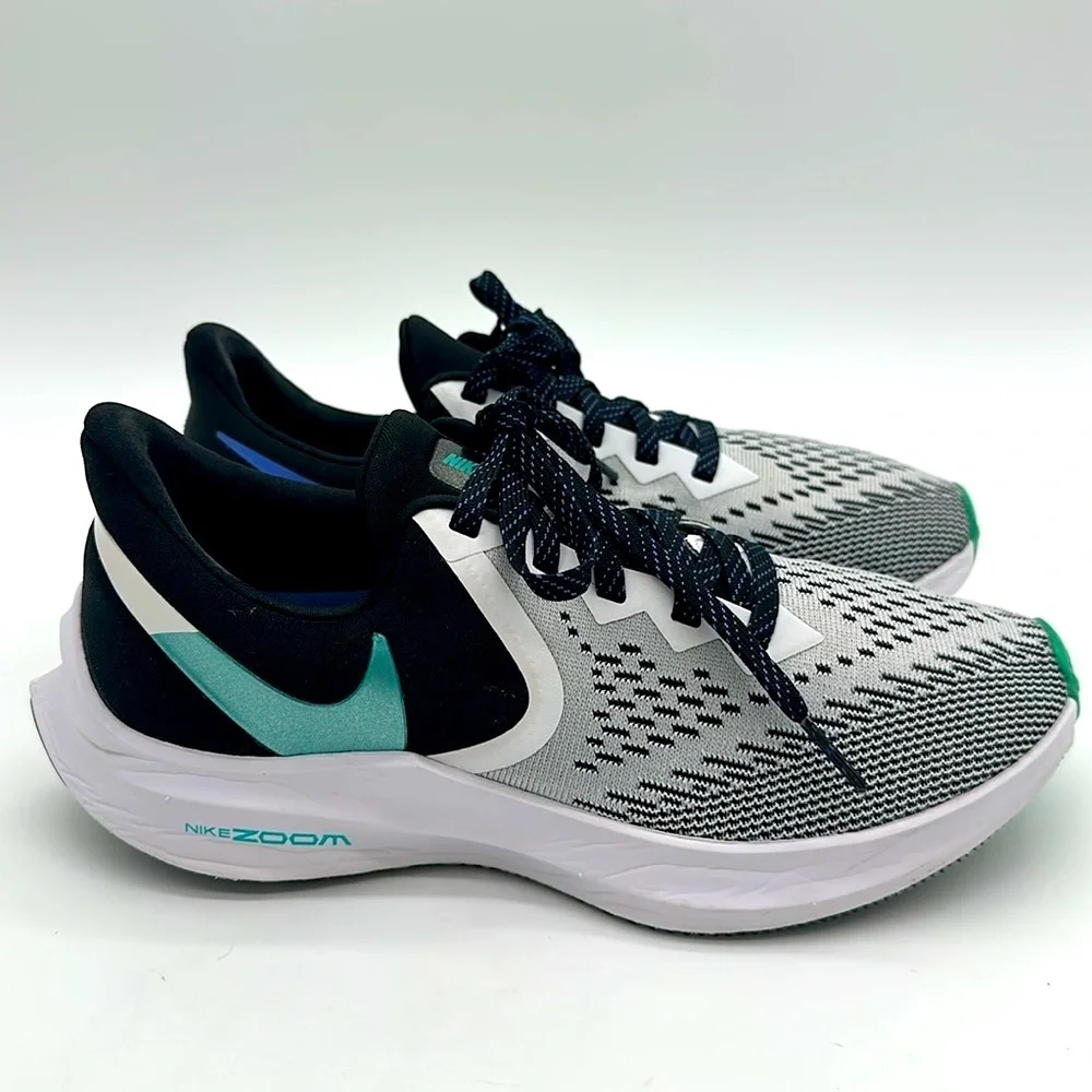 Nike Women's Size 7.5 Zoom Gray Winflo Runfast-Just Do It Sneakers